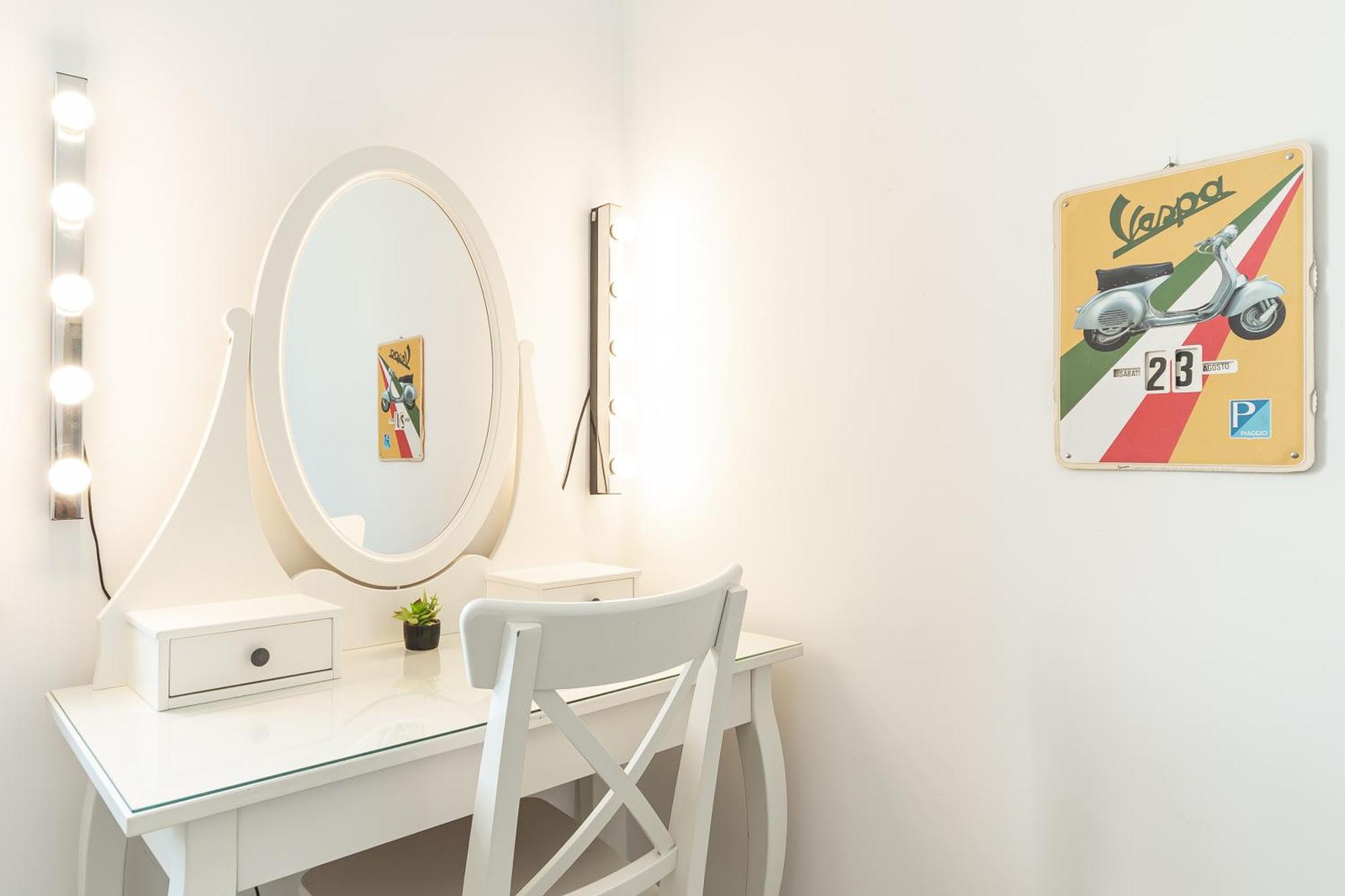Spacious 3-Bedroom Apartment - 10 Min To City Center & 5 Min To Gaslini Hospital เจนัว ภายนอก รูปภาพ